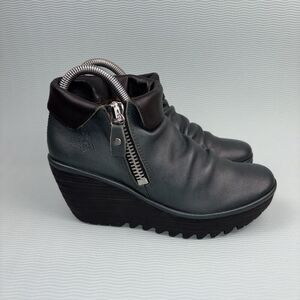 Fly London Yoxi Ankle Booties Women’s EU 38 US 7-7.5 Green Leather Zipper Wedge